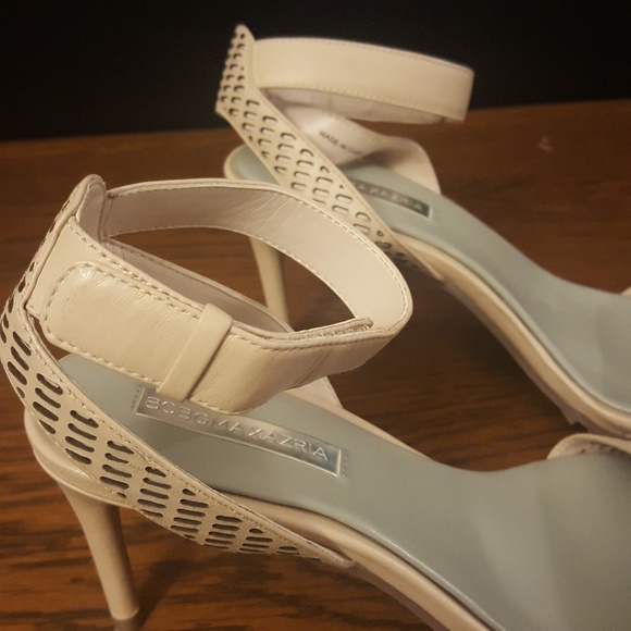 BCBGMAXAZRIA Pointed Strapped Heel sz 10 - Picture 4 of 7